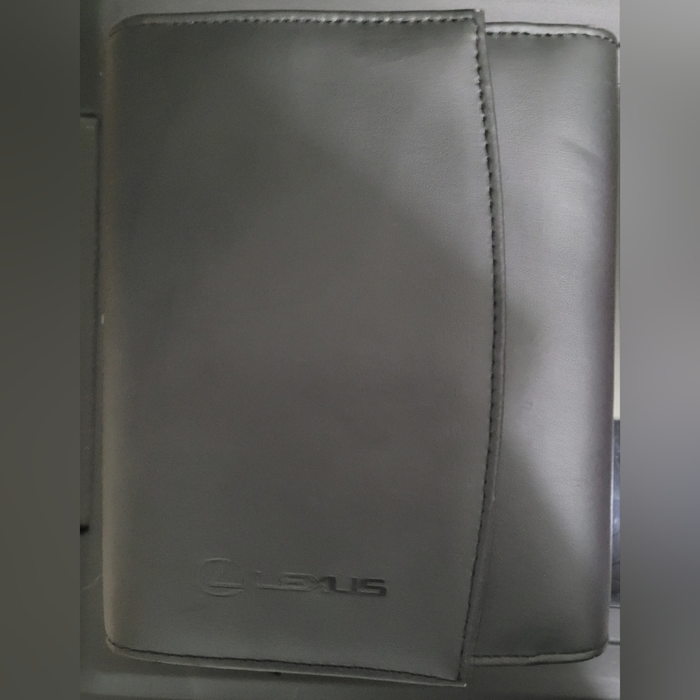 Like New! Lexus Owners Manual 2015 Lexus RX 350